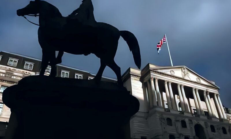 تباين التوقعات بشأن مسار الفائدة البريطانية.. واقتصاديون يستبعدون وصولها إلى 4.75% بحلول الصيف