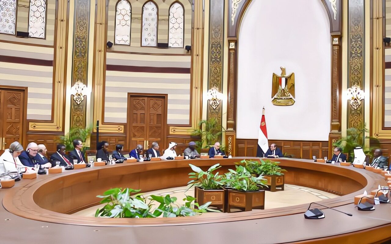 الرئيس السيسي يستقبل الوزراء ورؤساء الوفود المُشاركين في الدورة التاسعة لأسبوع القاهرة للمياه