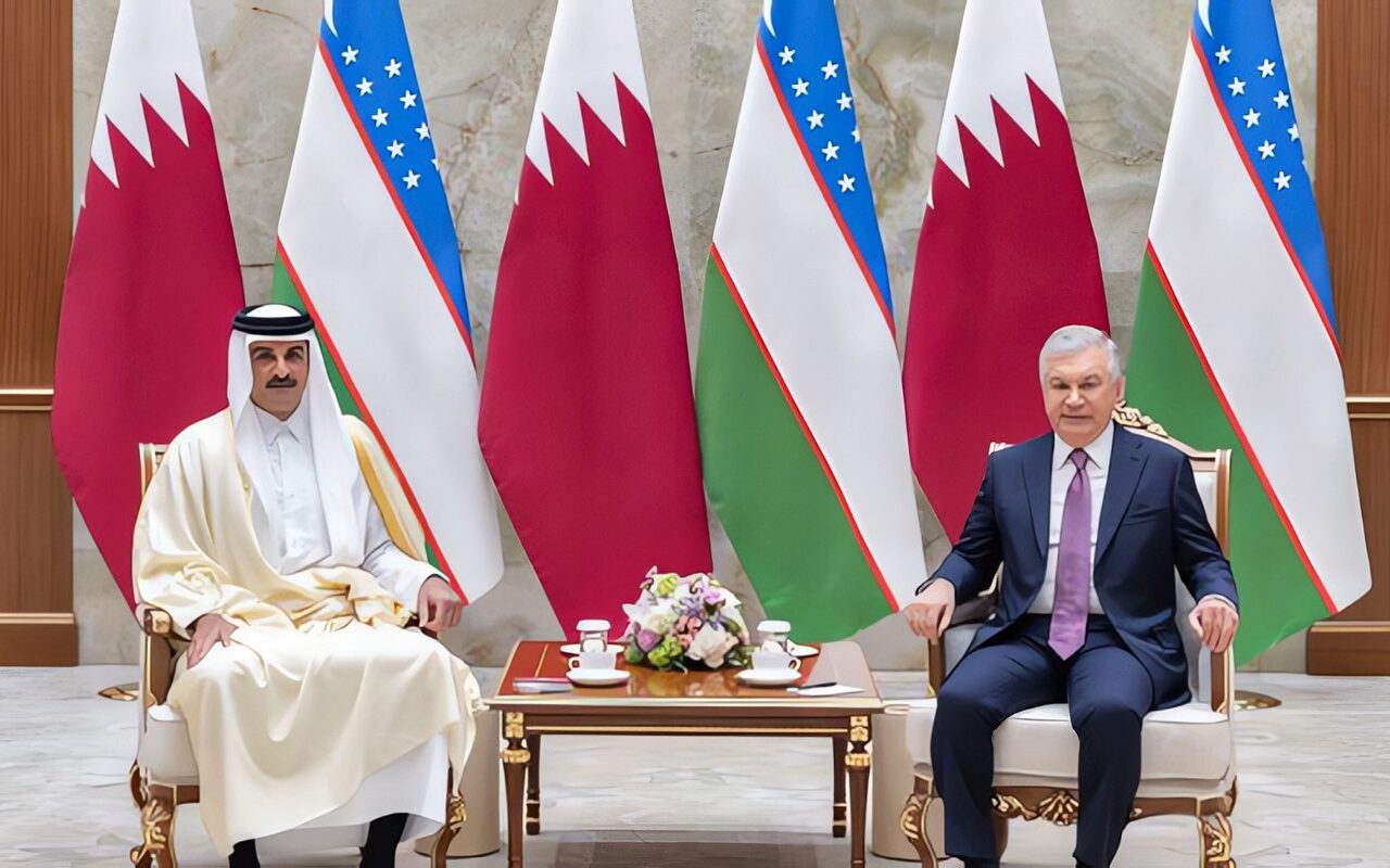 أمير قطر ورئيس أوزبكستان يبحثان القضايا الإقليمية والدولية ذات الاهتمام المشترك