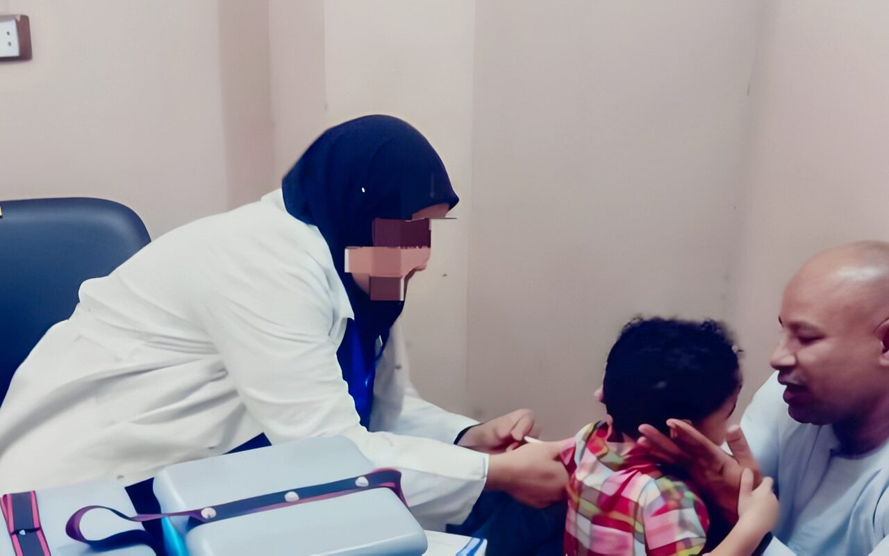 صحة قنا: تطعيم أكثر من نصف مليون طفل ضمن الأسبوع الأول من حملة التطعيم ضد الحصبة