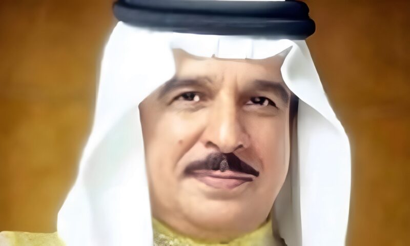 عاهل البحرين يبحث هاتفيا مع الرئيس اللبناني علاقات التعاون والمستجدات الإقليمية والدولية