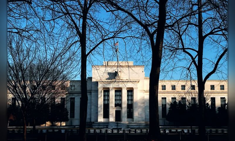 جهات رقابة مصرفية في أميركا وأوروبا تكثف التدقيق بشأن الذكاء الاصطناعي