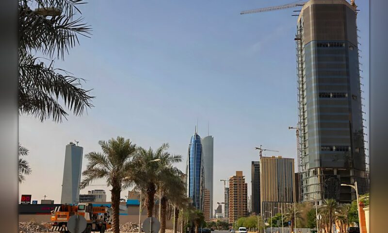 تنوع مسارات تصدير النفط يمهّد لتعافٍ قوي لاقتصاد السعودية في 2027