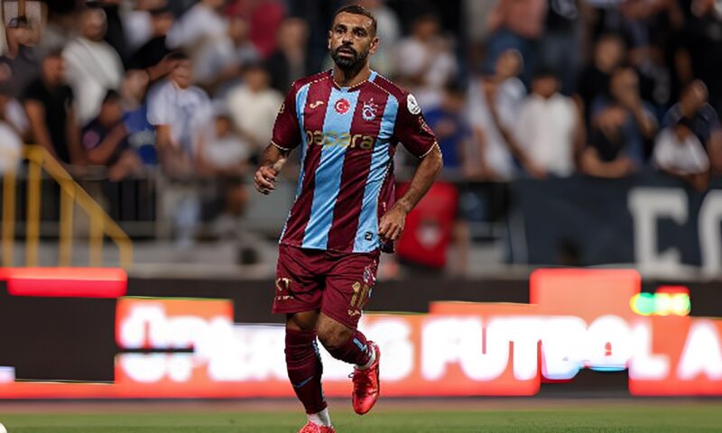 محمد صلاح أساسيًا في تشكيل طرابزون سبور أمام بشكتاش بالدوري التركي