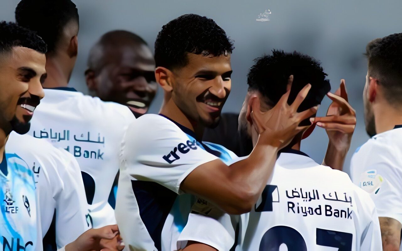 بونو ونيفيز يقودان الهلال في مواجهة الفتح.. تعرف على التشكيل