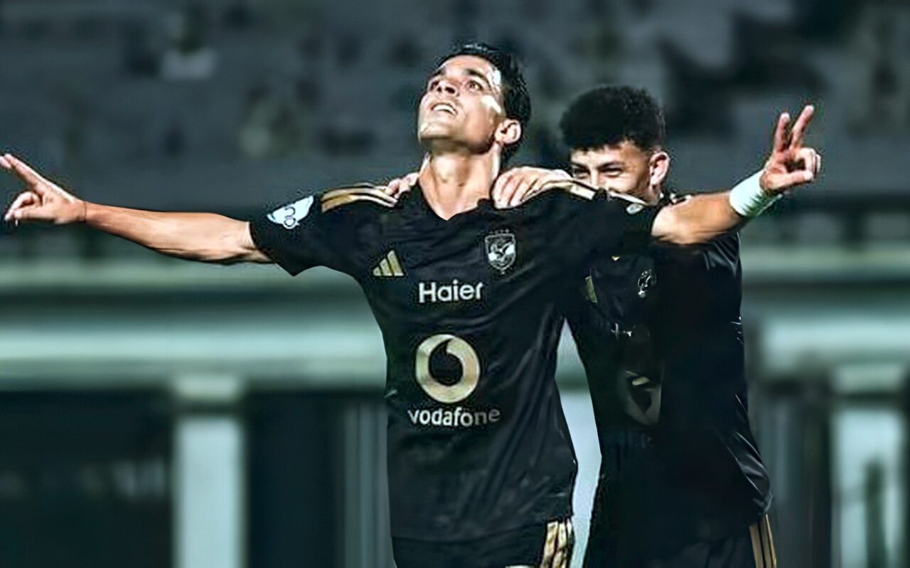 الأهلي يتمسك باستمرار بن شرقي وتجديد عقده.. تفاصيل