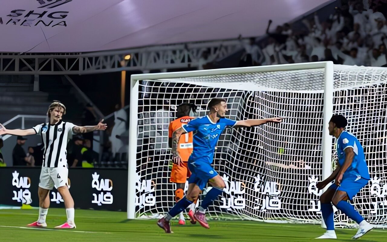 الهلال في اختبار محرز.. هل يواصل الزعيم انطلاقته الآسيوية أم يفاجئه الشمال القطري؟