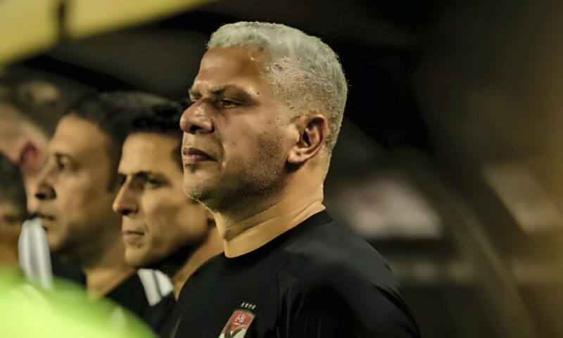 الأهلي يفرض السرية قبل القمة.. وائل جمعة يحظر التصريحات ويبعد اللاعبين عن الضغوط
