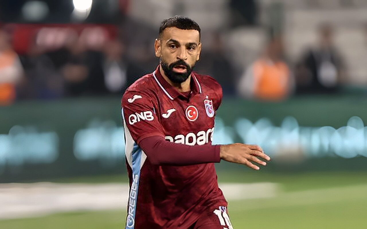 يمنح الكرة الذهبية لمدربه.. سباليتي يشيد بمحمد صلاح