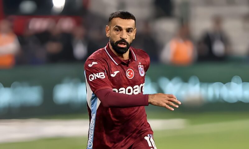 يمنح الكرة الذهبية لمدربه.. سباليتي يشيد بمحمد صلاح