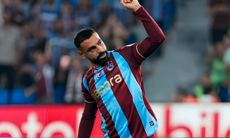 صراع الأرقام الأفريقية يشتعل.. محمد صلاح يتصدر قائمة الأكثر مشاركة في دوري أبطال أوروبا