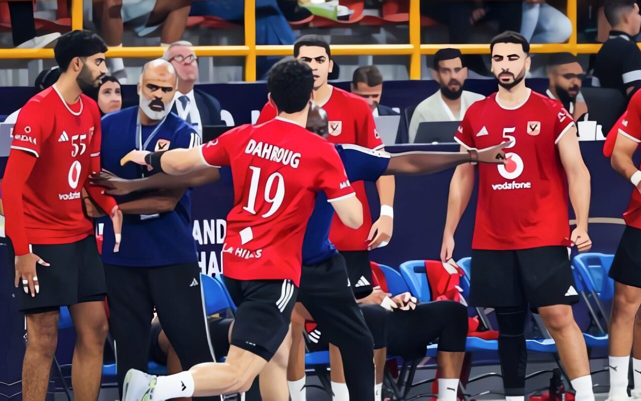 الأهلي يحتفي بإنجاز فريقي اليد رجال وسيدات بعد التتويج بلقب أفريقيا