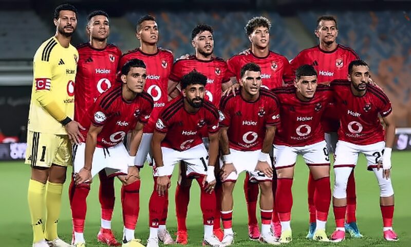 بن جديدة يقود تشكيل الأهلي أمام الزمالك