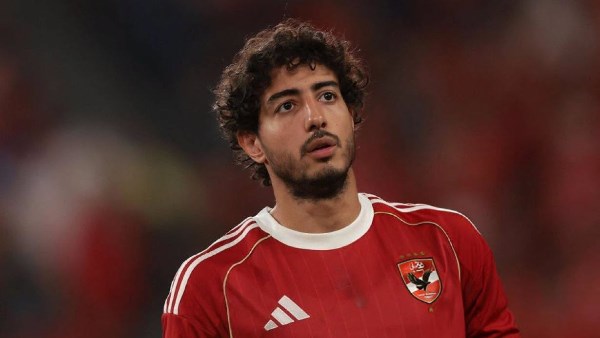 بعد الاتفاق في أوغندا.. محمد هاني يفاجئ الأهلي بطلب جديد بشأن التجديد