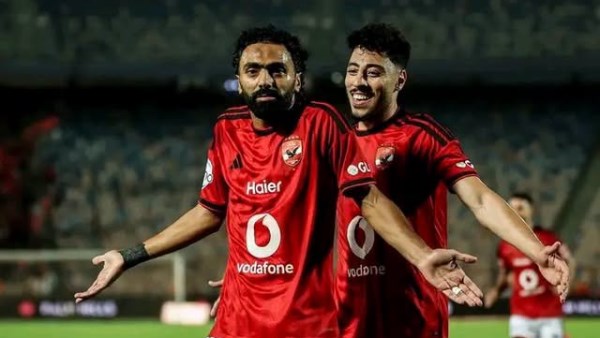 حسين الشحات يتربع على عرش هدافي الأهلي أفريقيًا