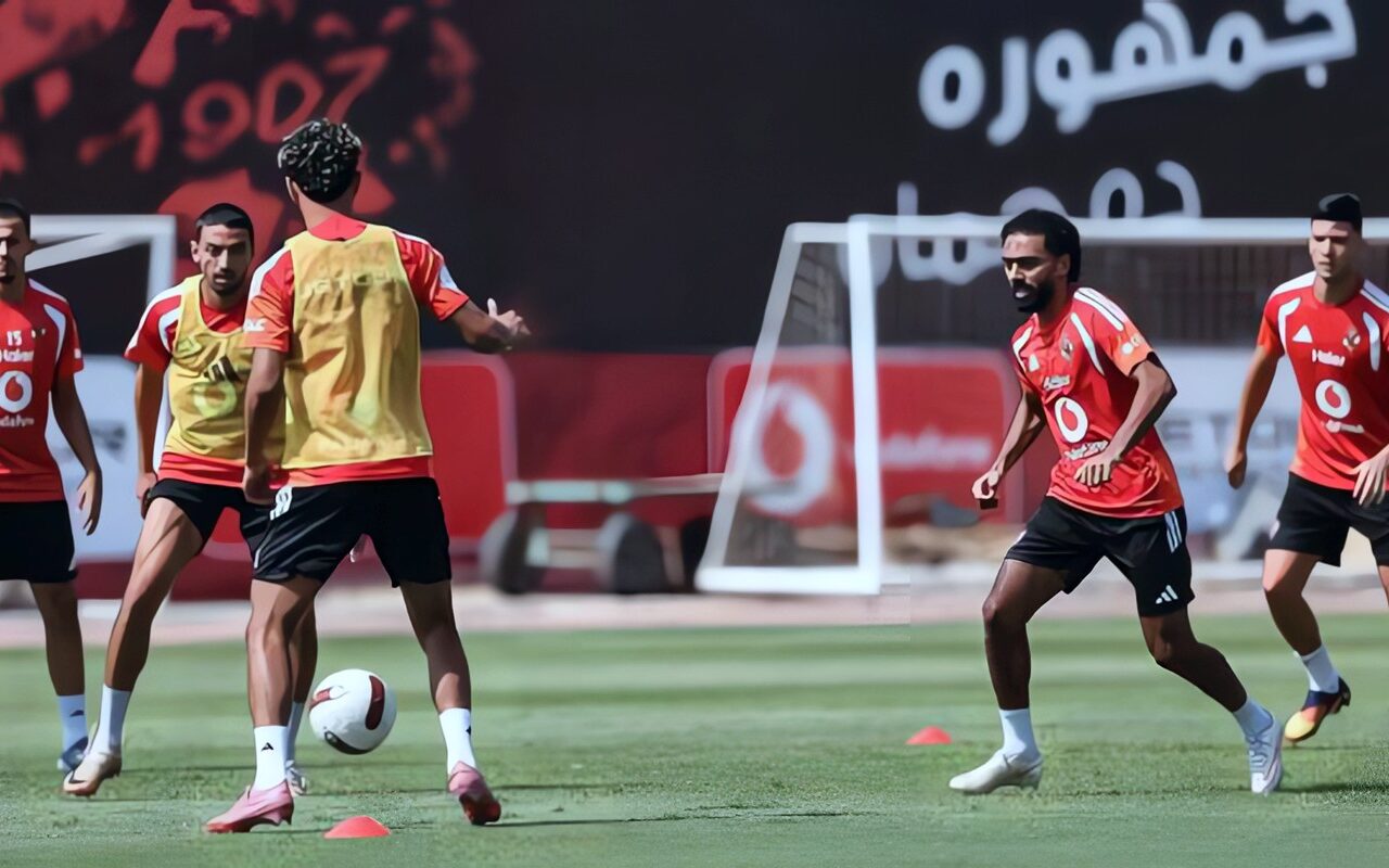 عودة المصابين وضغط أفريقيا.. 4 ملفات تشغل عموتة قبل مواجهة القناة .. ماذا يحدث في الأهلي؟