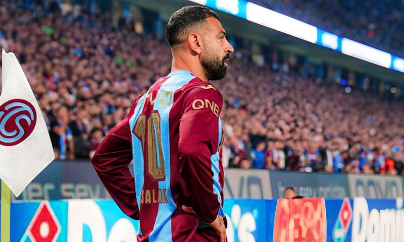 ثاني لاعب مصري.. صلاح يكتب اسمه في تاريخ طرابزون سبور أمام بشكتاش