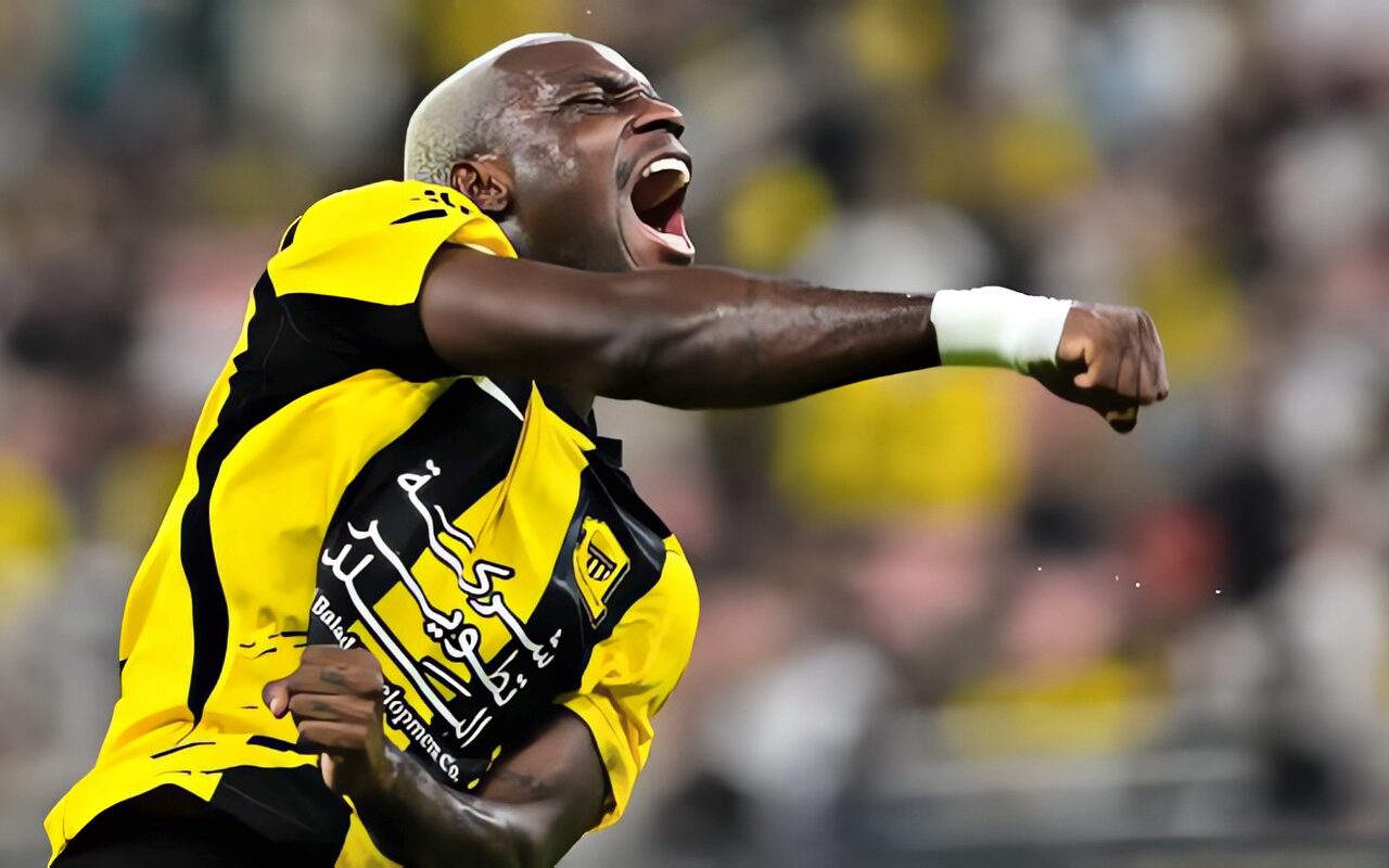 الاتحاد يهزم الدرعية بثنائية ويواصل مطاردة صدارة الدوري السعودي