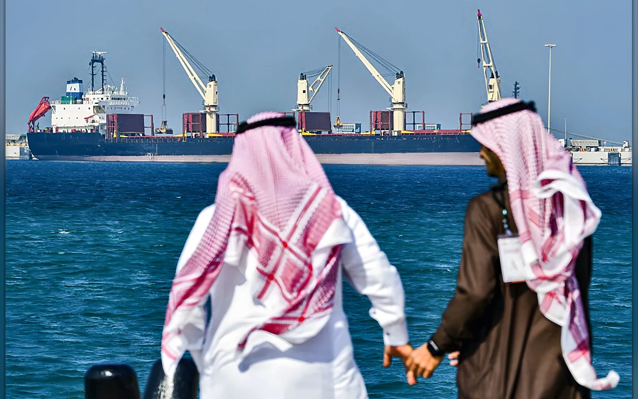 السعودية تقود قفزة إنتاج «أوبك بلس» في سبتمبر رغم اضطرابات حرب إيران