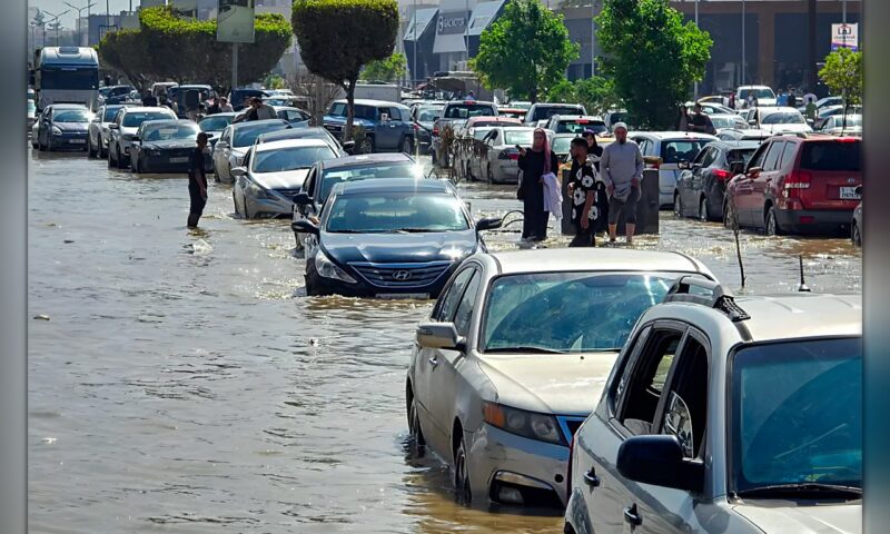 سيول طرابلس ترفع درجة الاستنفار في شرق ليبيا