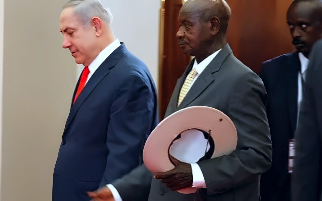 من دعم إثيوبيا إلى “حماية تل أبيب”.. تاريخ التعاون بين أوغندا وإسرائيل منذ التأسيس