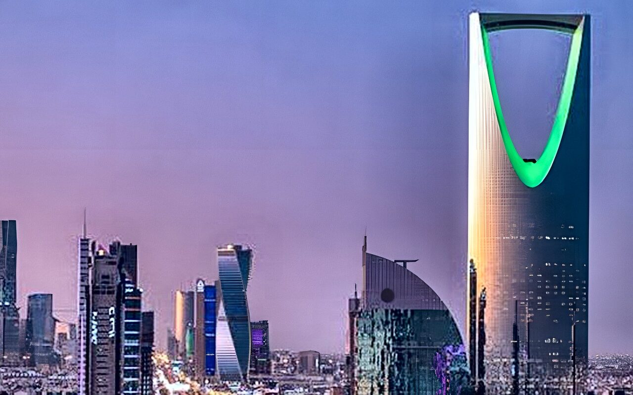 سماع دوي انفجارات شمال الرياض