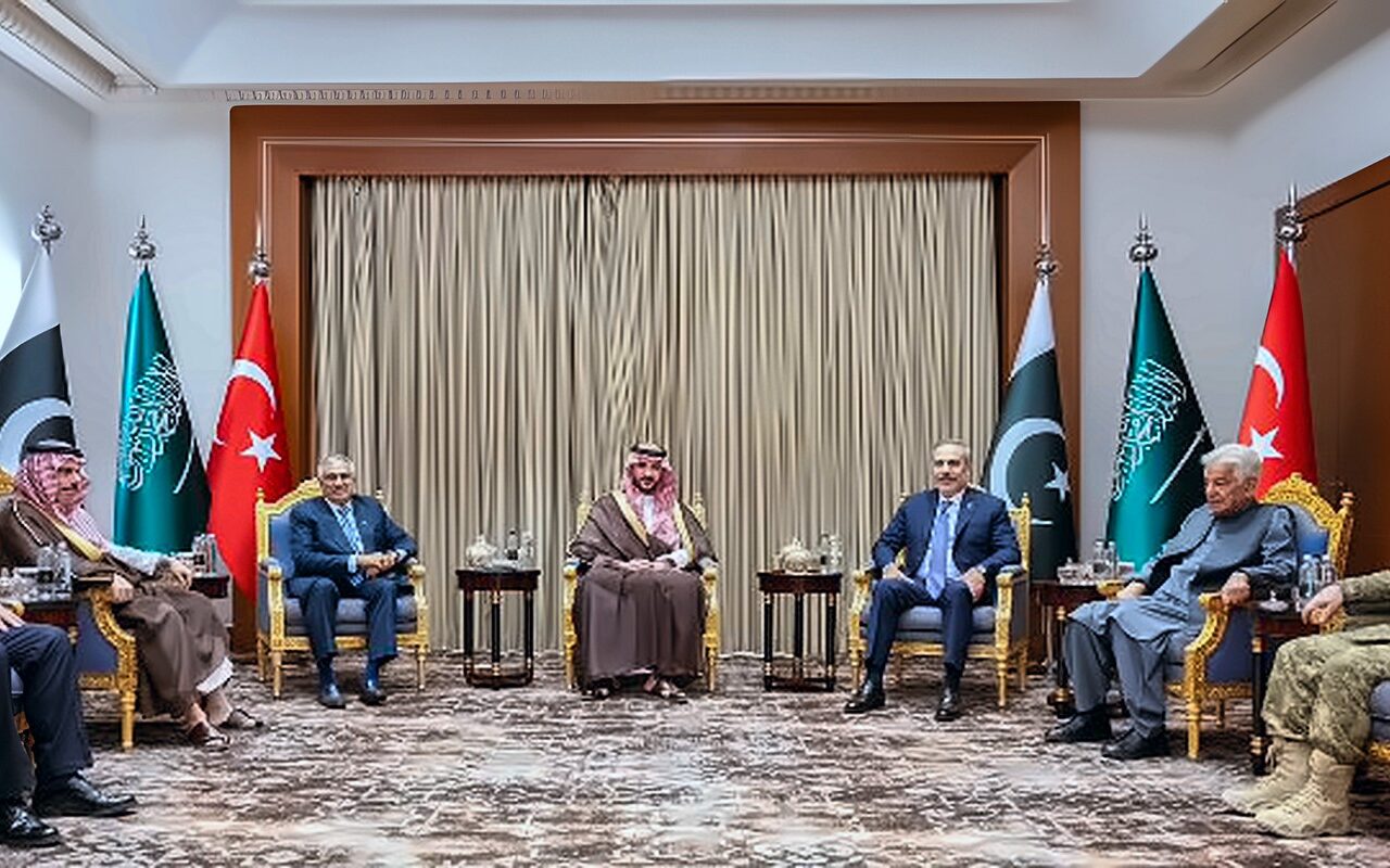 اجتماع طارئ لحلف مكة.. وزير الدفاع السعودي: تفعيل الردع الجماعي ضد الاعتداءات على المملكة