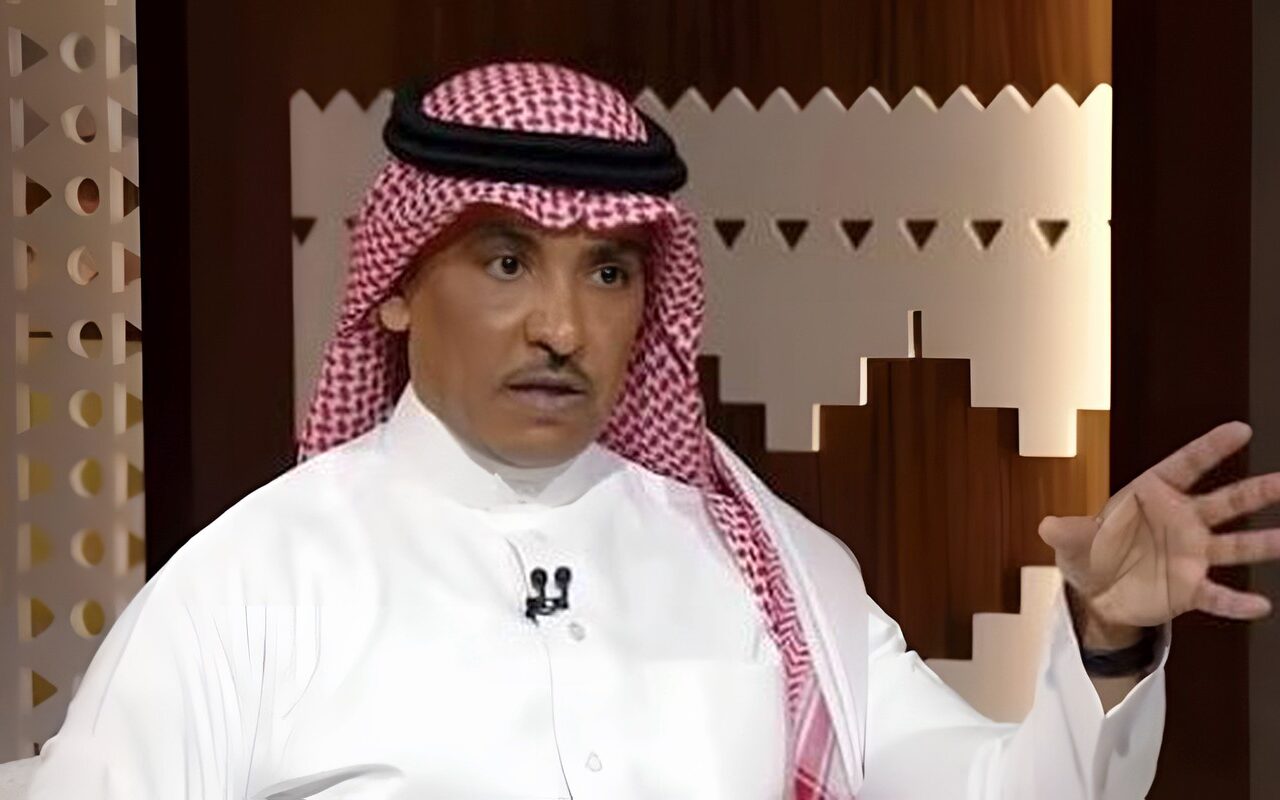 وزير الإعلام السعودي: الحياة في المملكة طبيعية.. ورفع الجاهزية لا يعني القلق