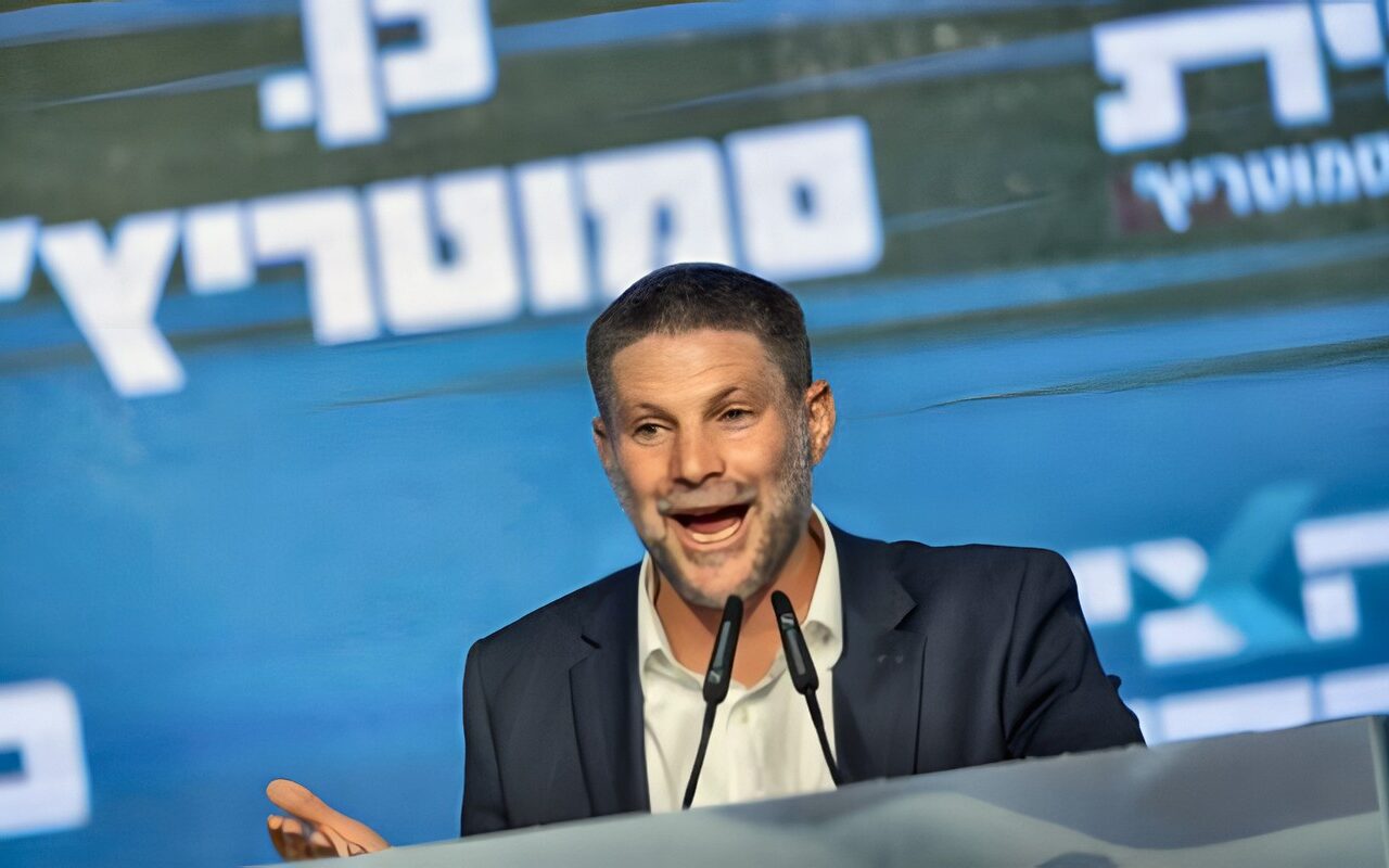 سموتريتش يرفض احتفالات المعارضة.. ويتعهّد بزيادة المستوطنات اليهودية في غزة