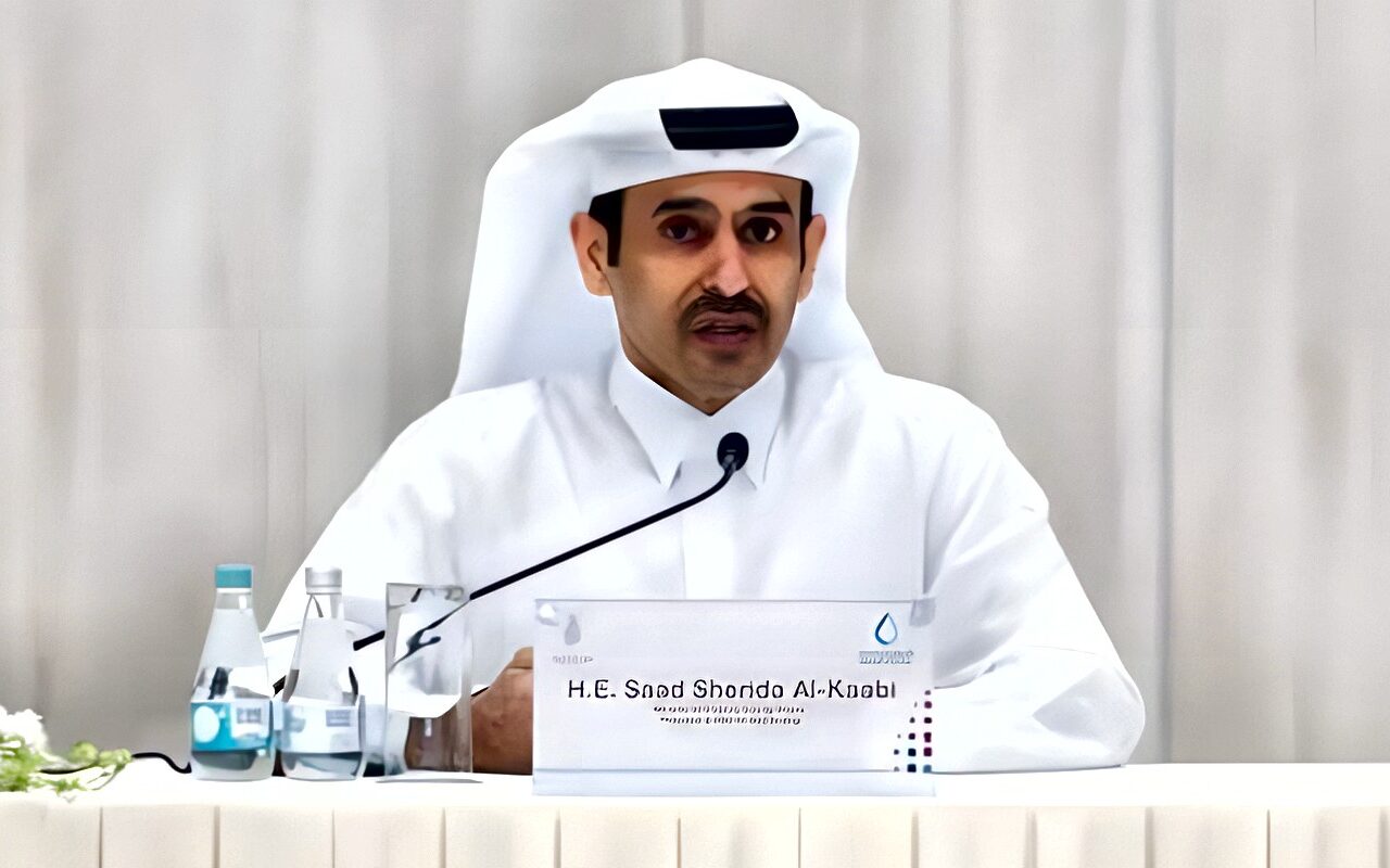 قطر للطاقة تشتري الغاز الأمريكي المسال للتحوط من مخاطر إغلاق هرمز