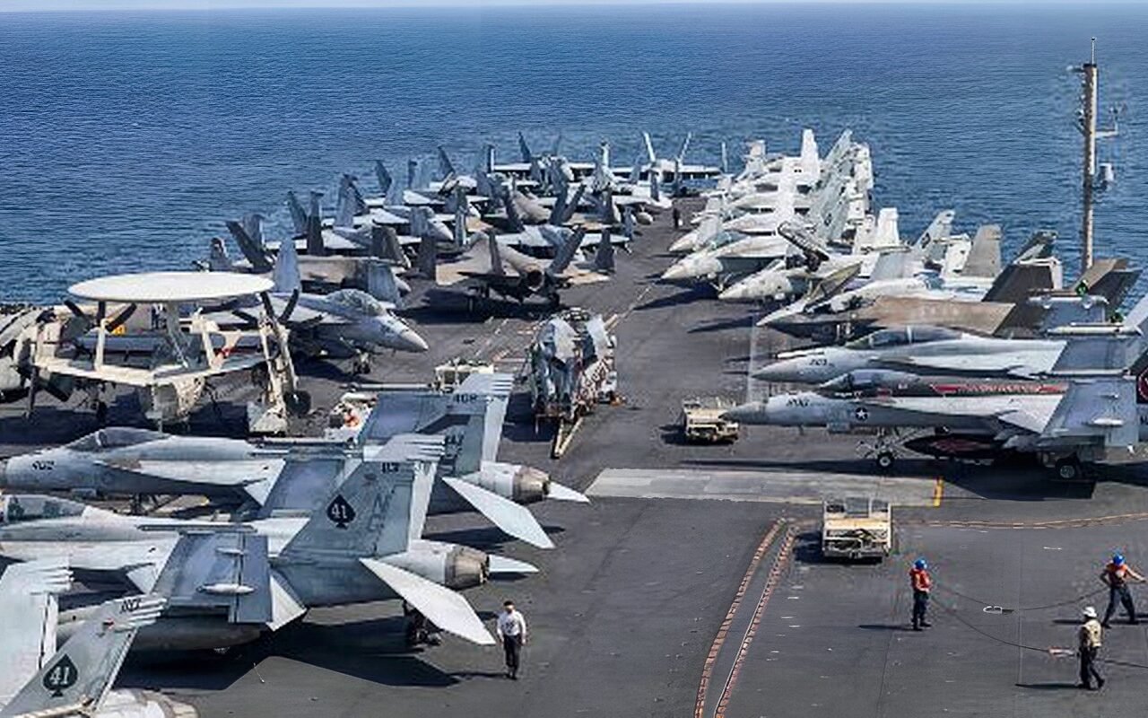 بلومبرج: أمريكا ترسل حاملة طائرات و10 آلاف جندي إضافي إلى الشرق الأوسط