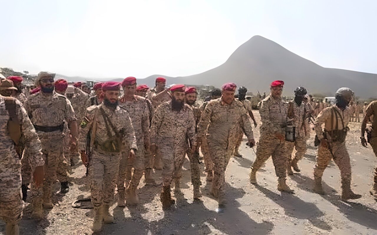 الجيش اليمني يحذر المدنيين من طرق تستخدمها مليشيا الحوثي في تعز