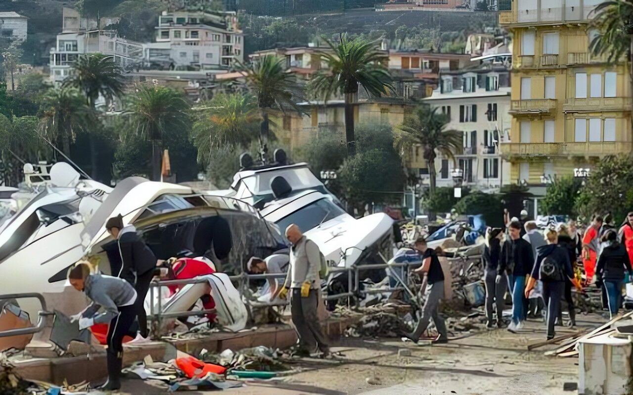 عواصف عنيفة تضرب أوروبا وتتسبب في انقطاع الكهرباء وتعطيل الرحلات الجوية وشبكات الاتصالات