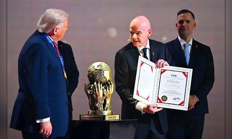 «فيفا» يدرس إلغاء جائزة السلام بعد عام واحد من منحها لترمب