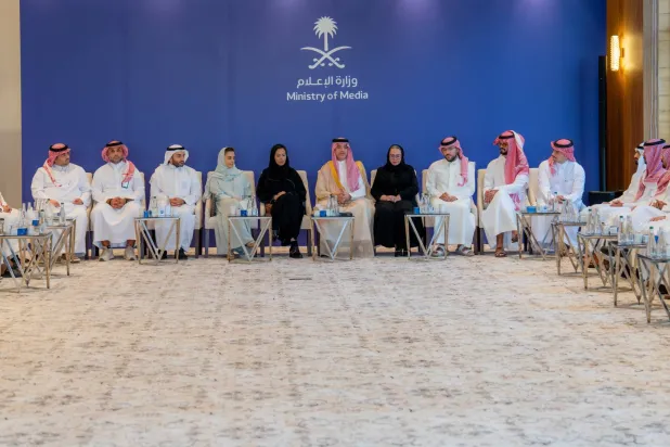 وزارة الإعلام السعودية تفتح ملف تحديات الألعاب الإلكترونية مع أبرز الفرق والمحترفين