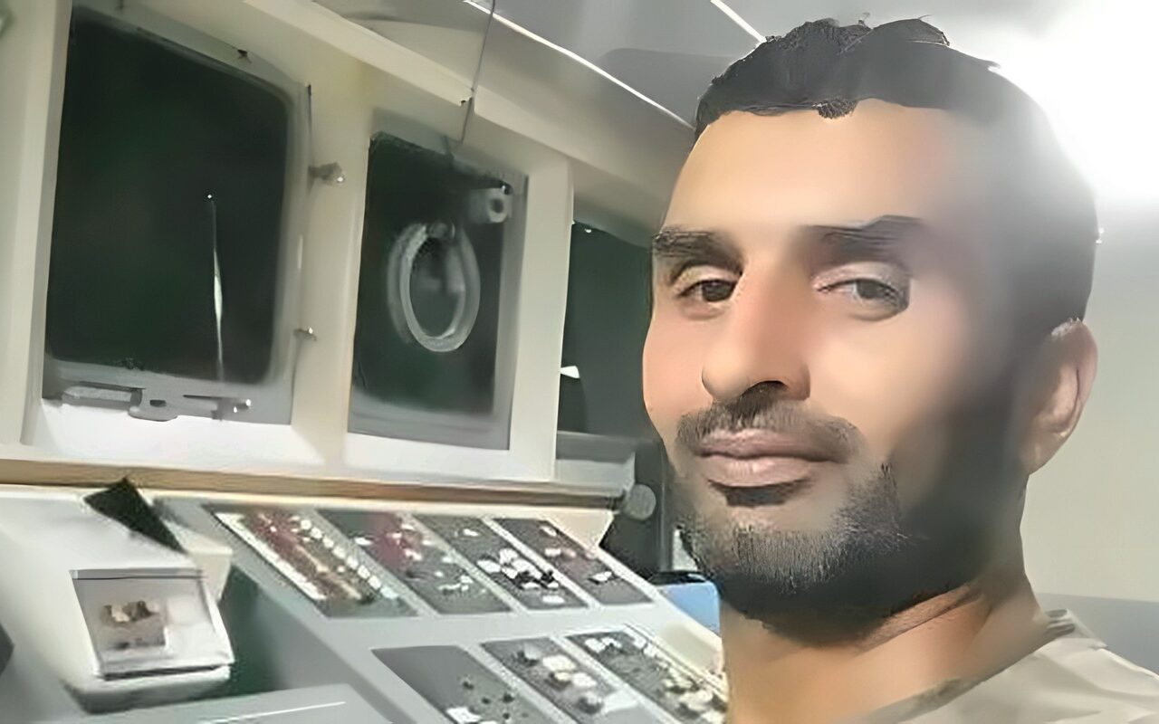 من الخطف لمطار القاهرة.. تفاصيل الساعات الأخيرة قبل عودة البحارة المصريين