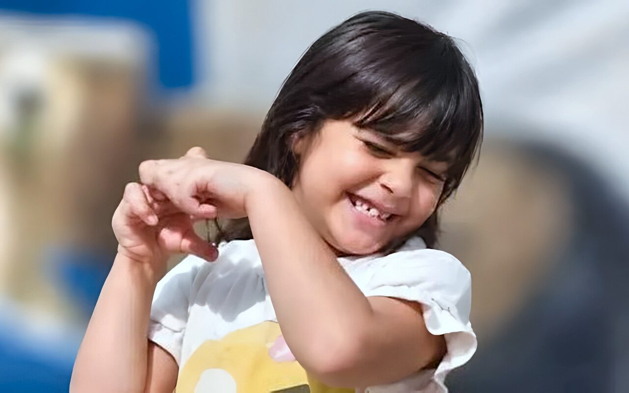 بعد وفاة الطفلة مكة|ماذا تفعل عند إصابة طفلك بعضة كلب أو قطة؟.. دكتور متخصص يجيب