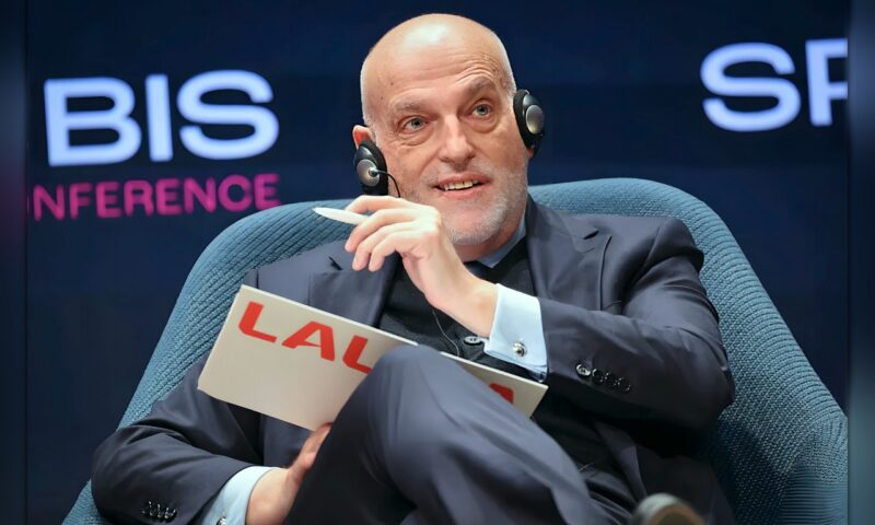 تيباس: إعلام ريال مدريد يستخدم أساليب «غوبلز» النازية… والملكي يطالب باستقالته فوراً