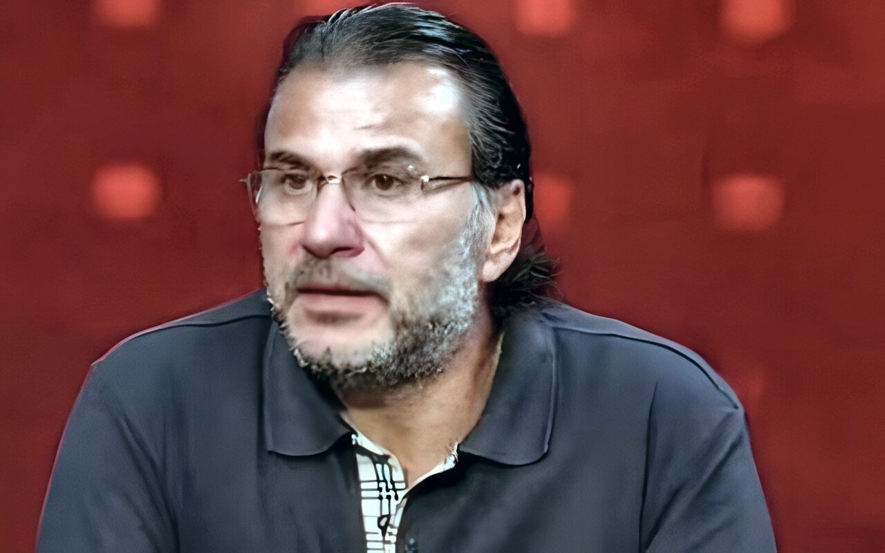 مدرب لا يشبه الأهلي.. محمد عبد الجليل يهاجم عموتة