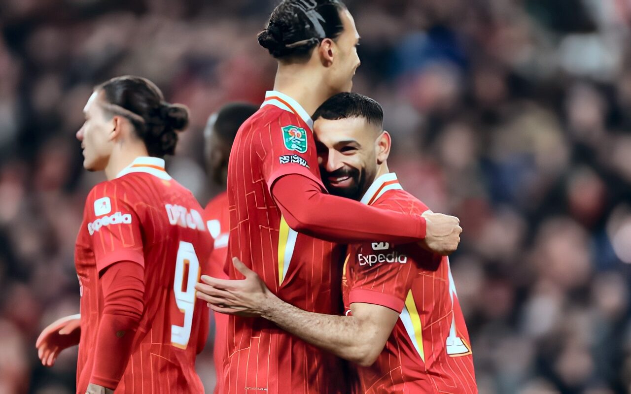 فان دايك: ما قدمه محمد صلاح مع ليفربول استثنائي ومن الصعب تكراره