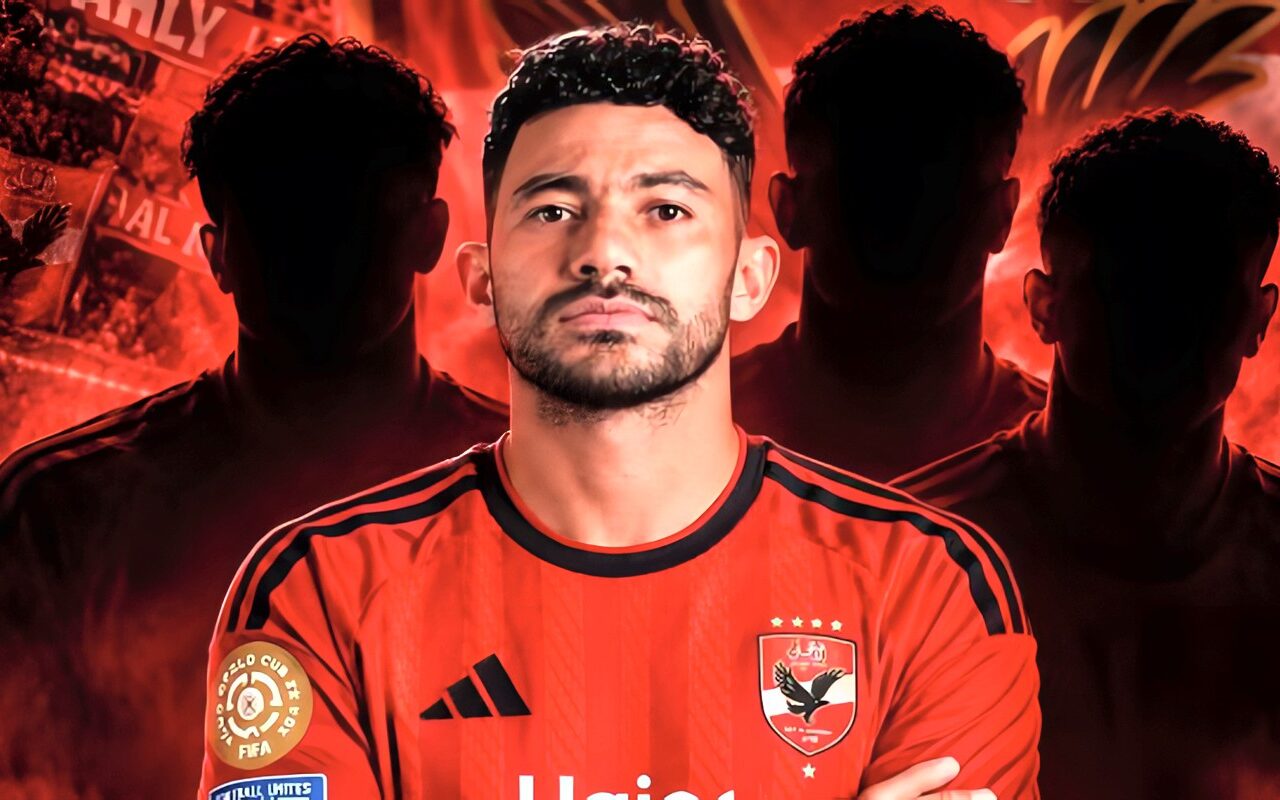 الأهلي يُخطّط لضم 3 مدافعين في يناير حال رحيل ياسر إبراهيم