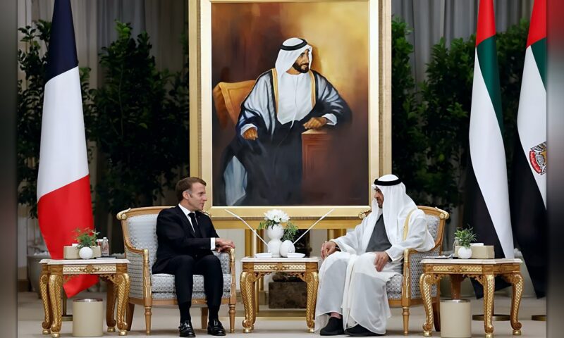 ماكرون في أبوظبي… ويبحث مع محمد بن زايد الشراكة الاستراتيجية وأمن الطاقة