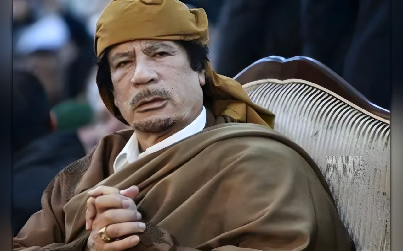 15 عاماً على مقتل القذافي… تركة سياسية ثقيلة ما زالت تبحث عن «وريث»
