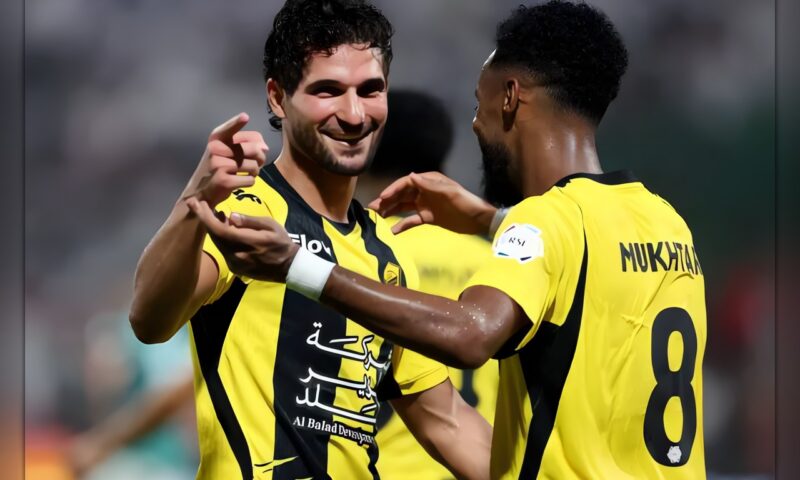 الاتحاد يكتسح الاتفاق برباعية في الدوري السعودي