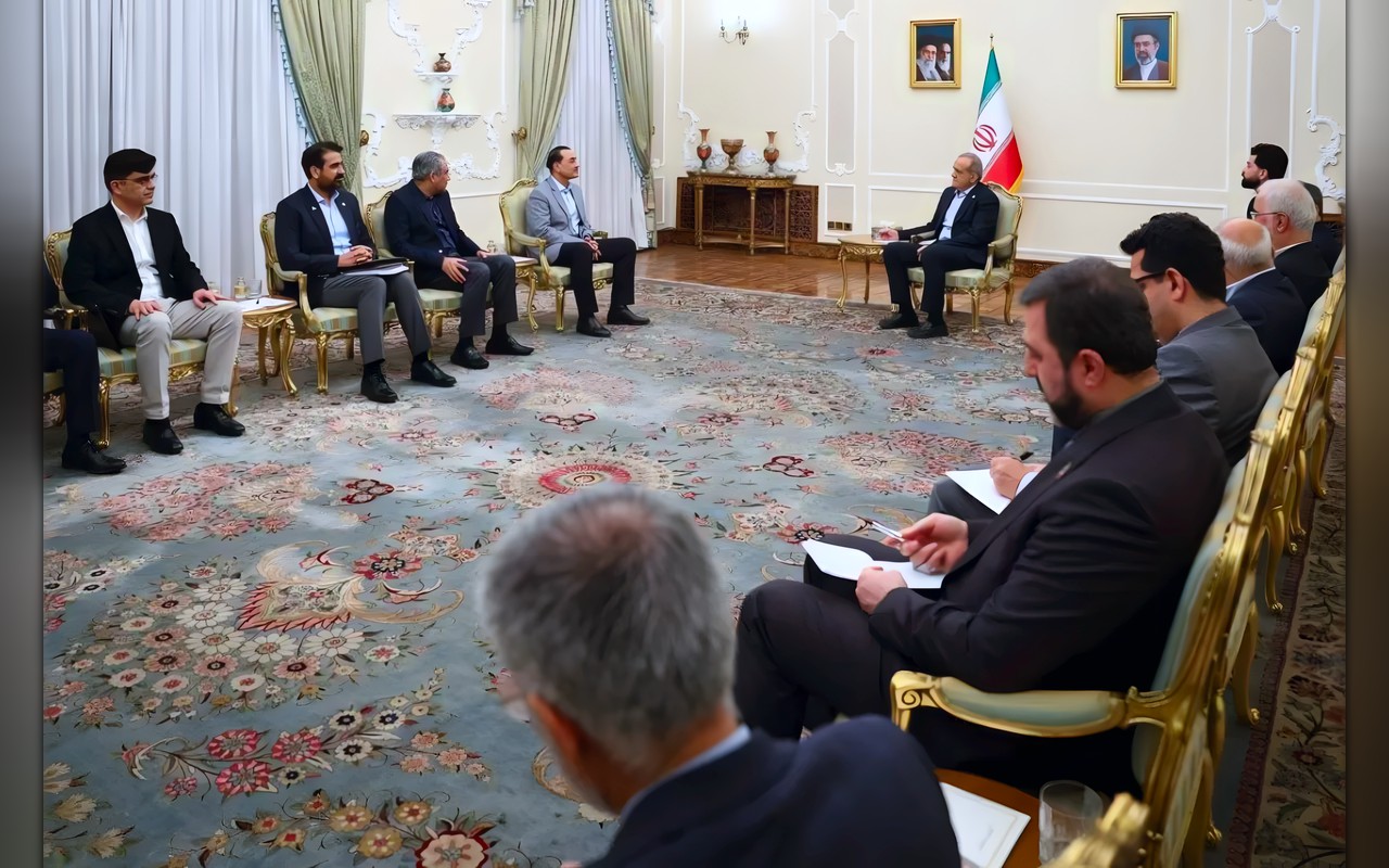 طهران تُبلغ الوسيط الباكستاني شروطها للتهدئة