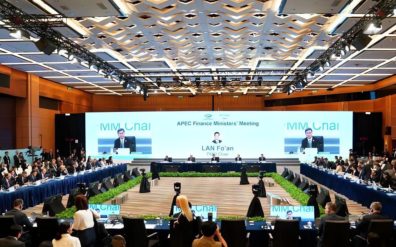 وزراء مالية «أبيك» يتعهدون بتنسيق السياسات الاقتصادية لمواجهة المخاطر