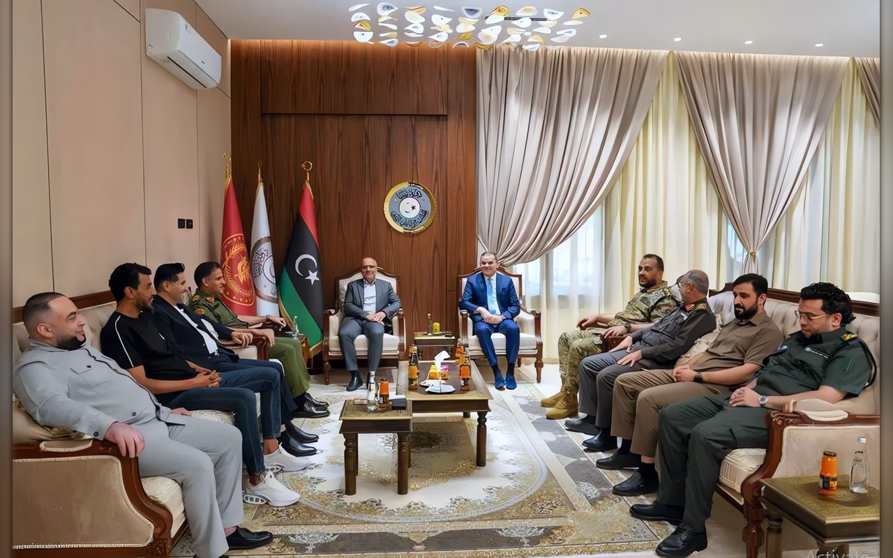 «الوحدة» الليبية تراهن على «الانضباط العسكري» لتطويق نفوذ الميليشيات
