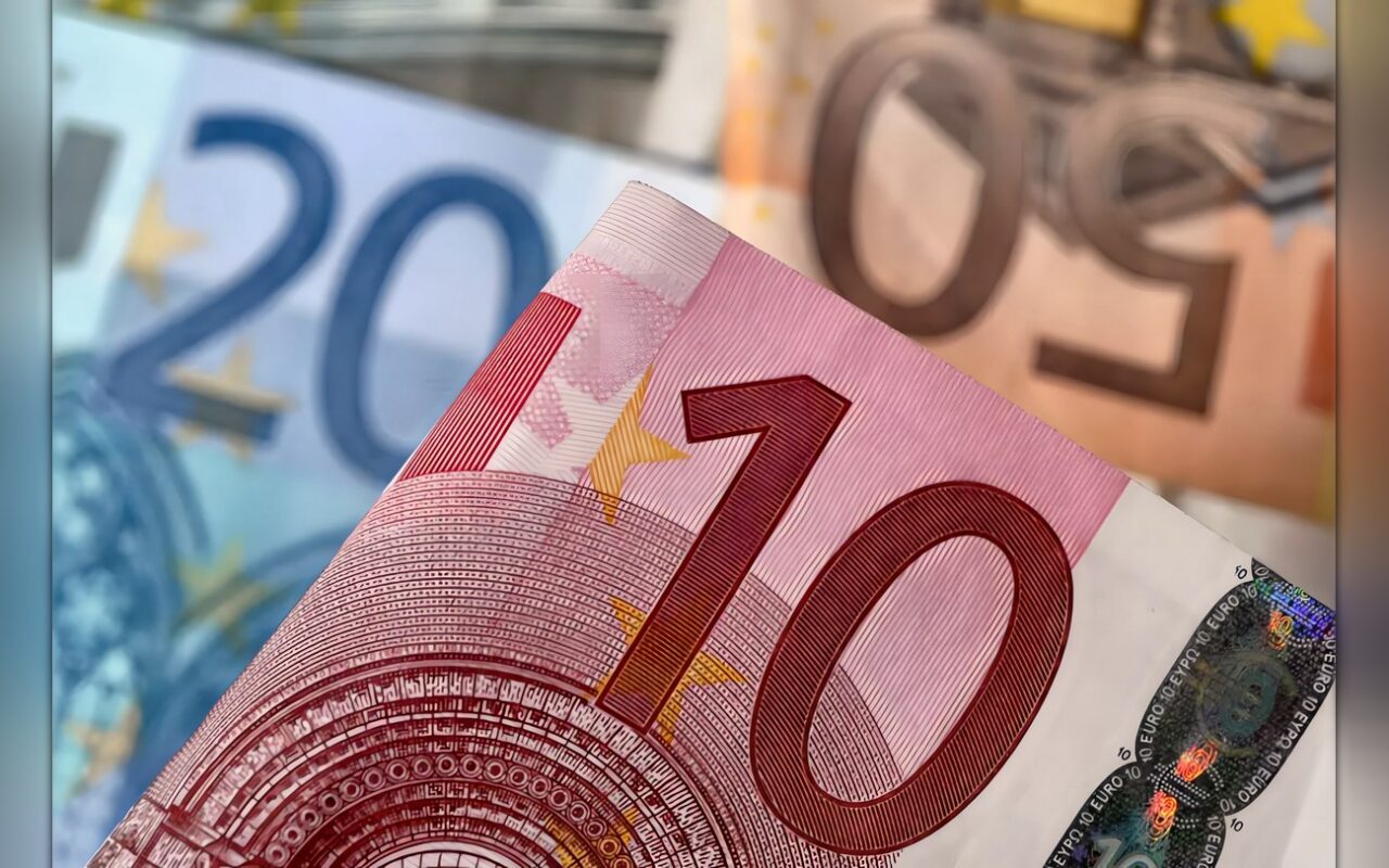 استقرار أسواق السندات الأوروبية بعد ارتفاع حاد في العوائد الفرنسية خلال الأسبوع
