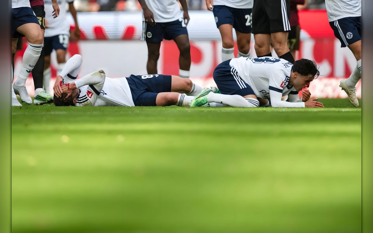 جراحة في الوجه للاعبَين من شالكه بعد اصطدامهما