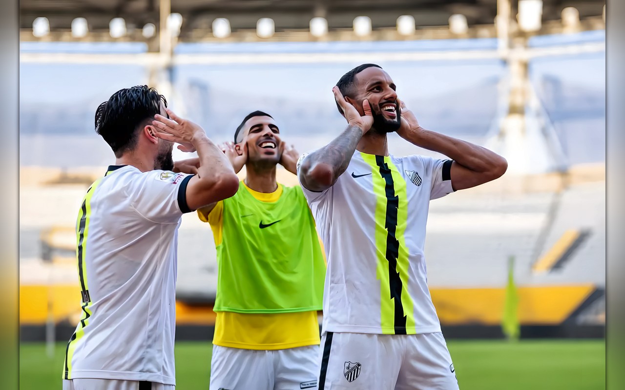 «أبطال أفريقيا»: المغرب الفاسي والهلال السوداني إلى دور المجموعات
